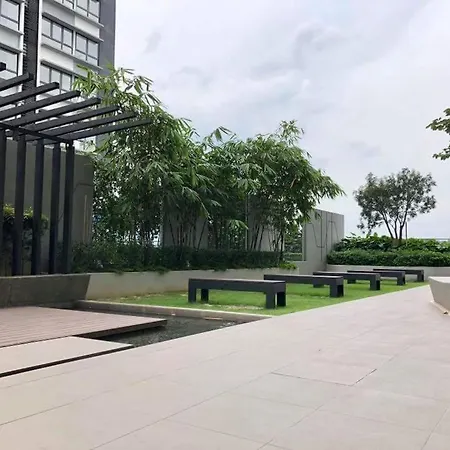New Dsara Cinema Netflix Next Kota Damansara Apartment Sungai Buloh Exterior photo